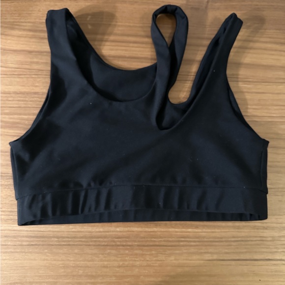 Sports bra - Picture 2 of 2